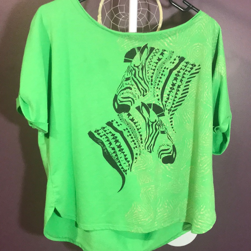 Green crop top! Perfect for a day at the beach!